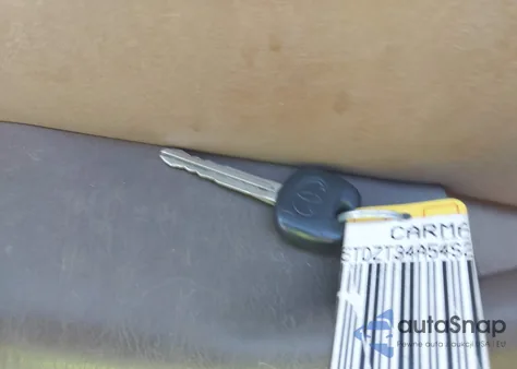 2004 Toyota Sequoia Sr5 V8 z USA, uszkodzony, nr VIN 5TDZT34A54S214942